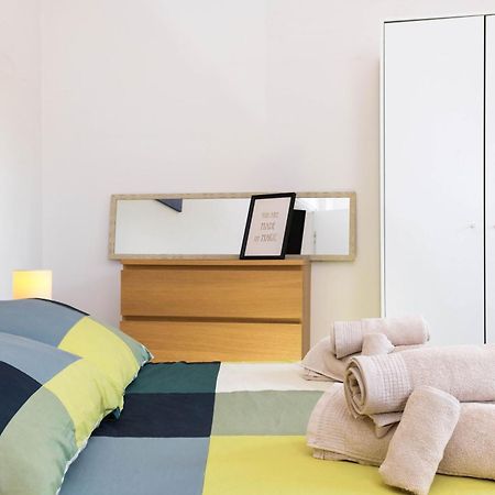 Spazioso Appartamento Vicino Eur Рим Екстериор снимка