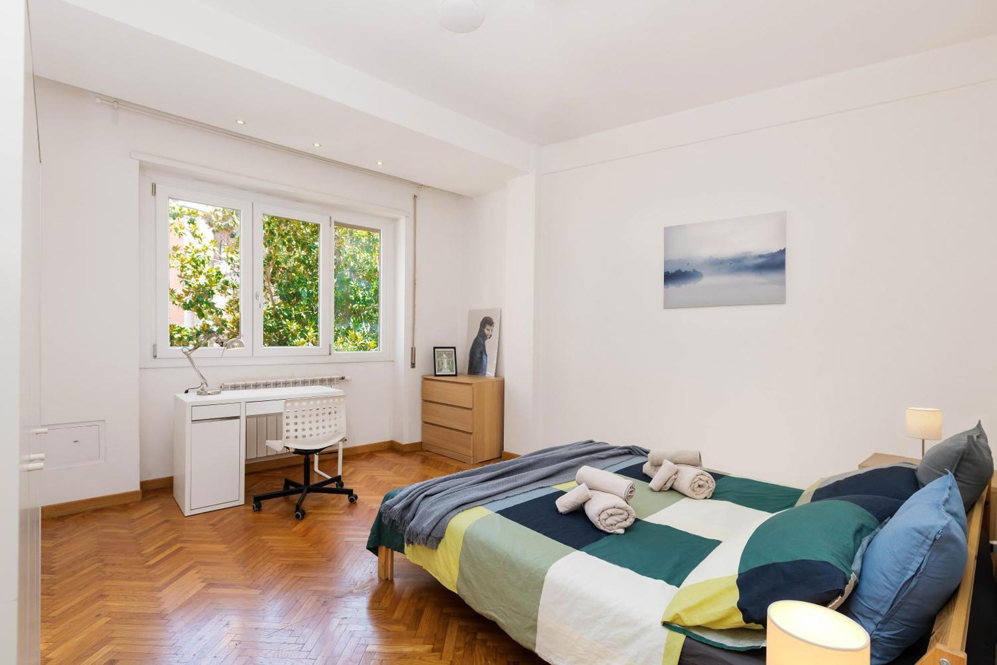Spazioso Appartamento Vicino Eur Рим Екстериор снимка