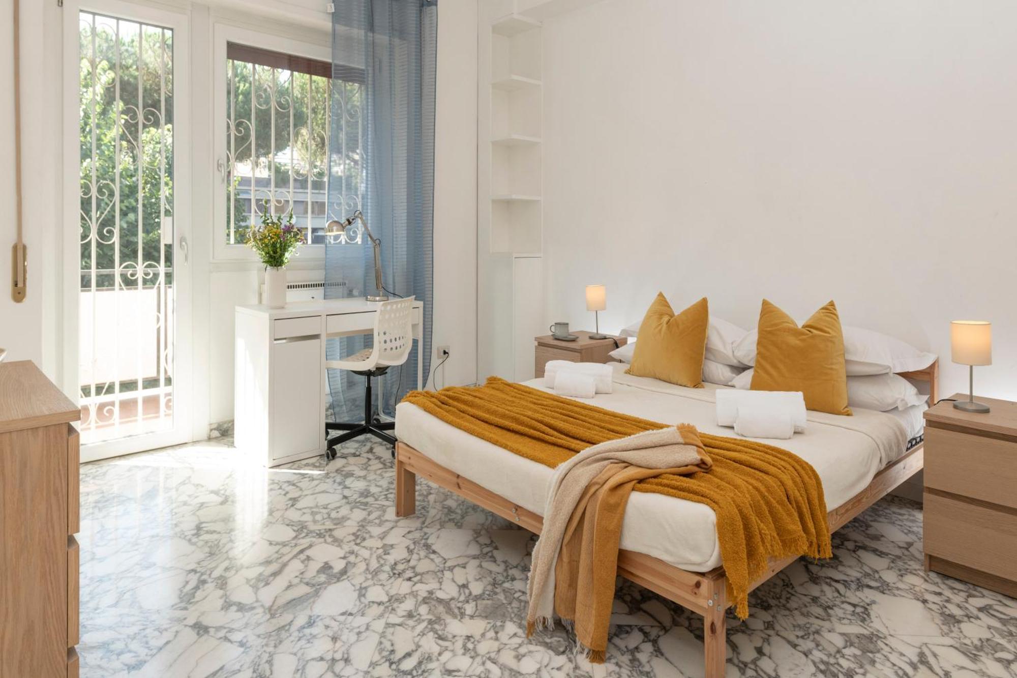 Spazioso Appartamento Vicino Eur Рим Екстериор снимка